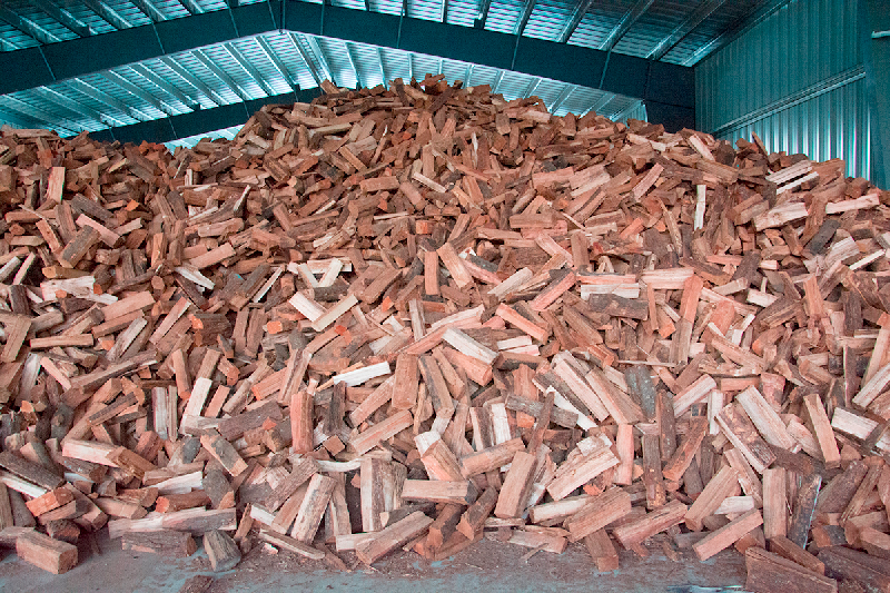 large stock piles of wood small DSC 9272